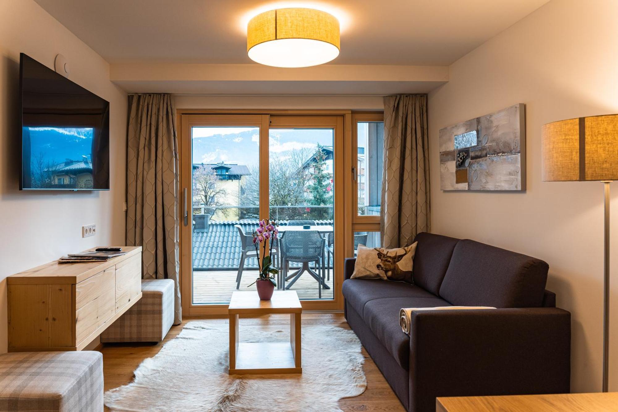 - Zell Am * Zell am See
