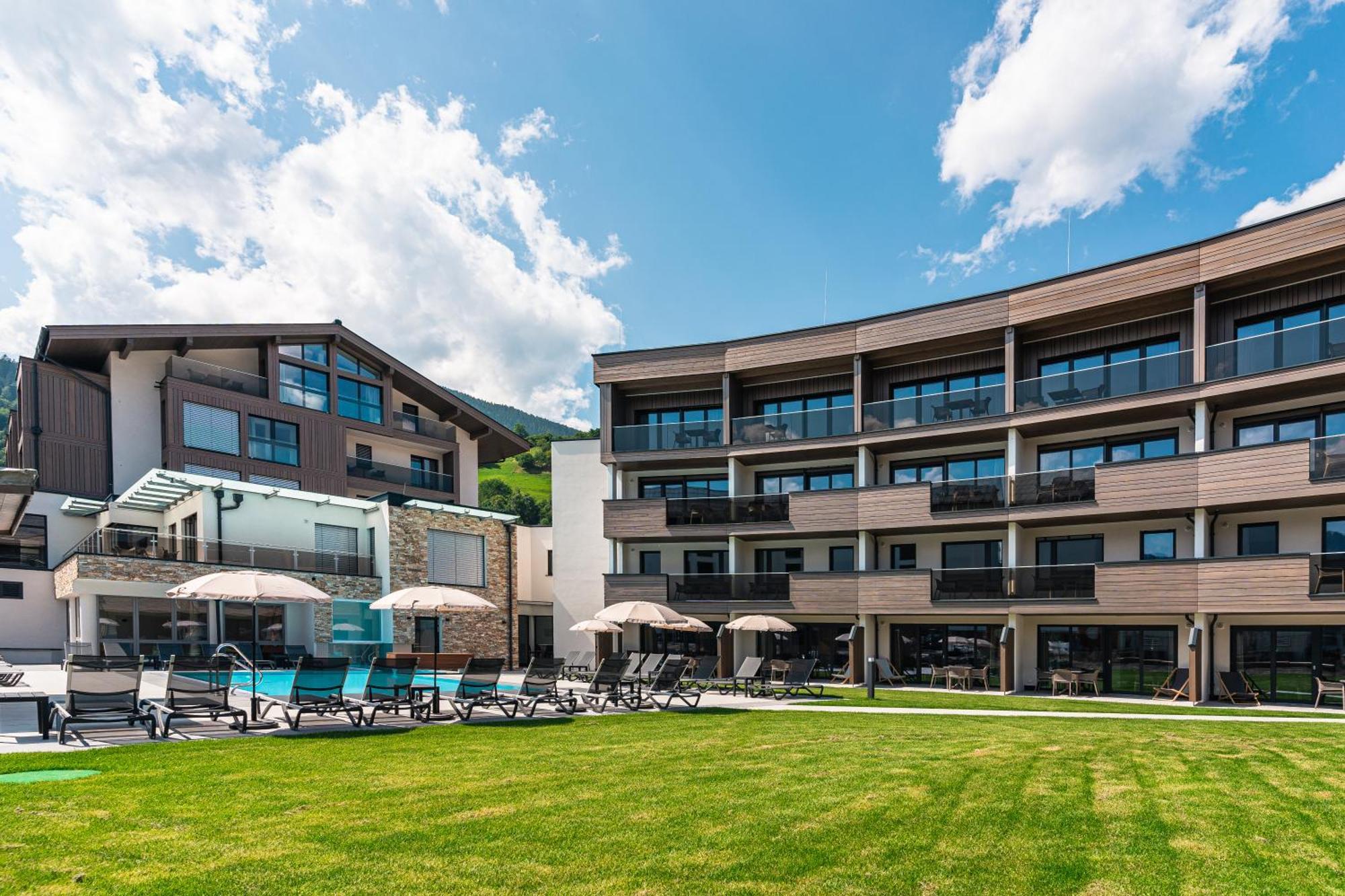- Zell Am